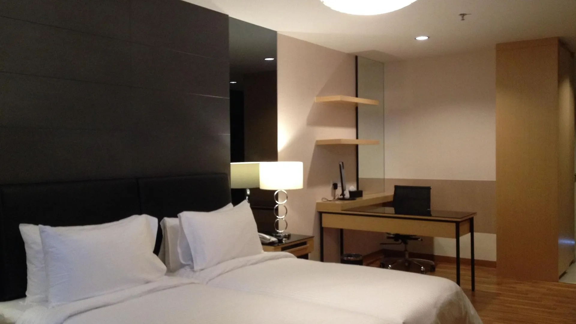 ****  Imperial Heritage Hotel Melaka I City Centre I Free Wifi I Free Parking L Free Club Lounge Access Малайзия